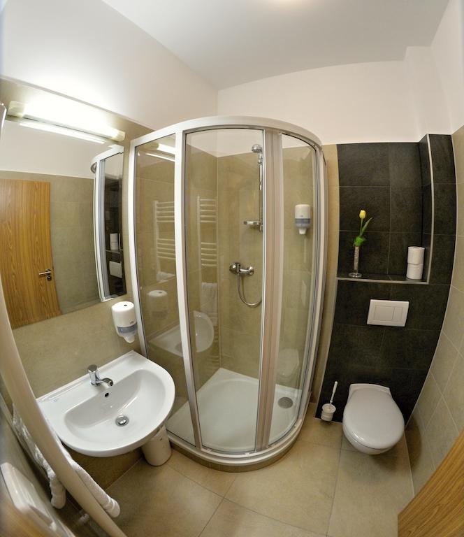 Ostrožská Nová Ves Hotel Golf Jezera חדר תמונה